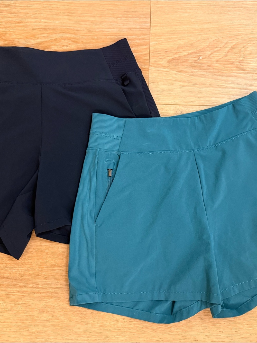 Athleta Women’s Brooklyn Shorts - Lot of 2 - size 0